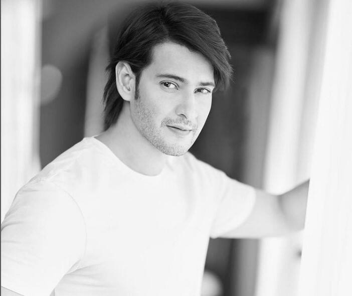 ट्रेलर लाँचच्या वेळी महेश बाबू म्हणाला की, 'बॉलिवूडला मी परवडत नाही' त्याच्या या वक्तव्याची चर्चा सध्या सुरू आहे.  (Mahesh Babu/instagram)