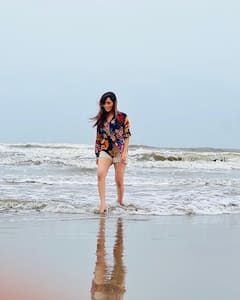 shobha Shetty: సముద్రం ఒడ్డున చిందులేస్తున్న కార్తీక దీపం శోభాశెట్టి