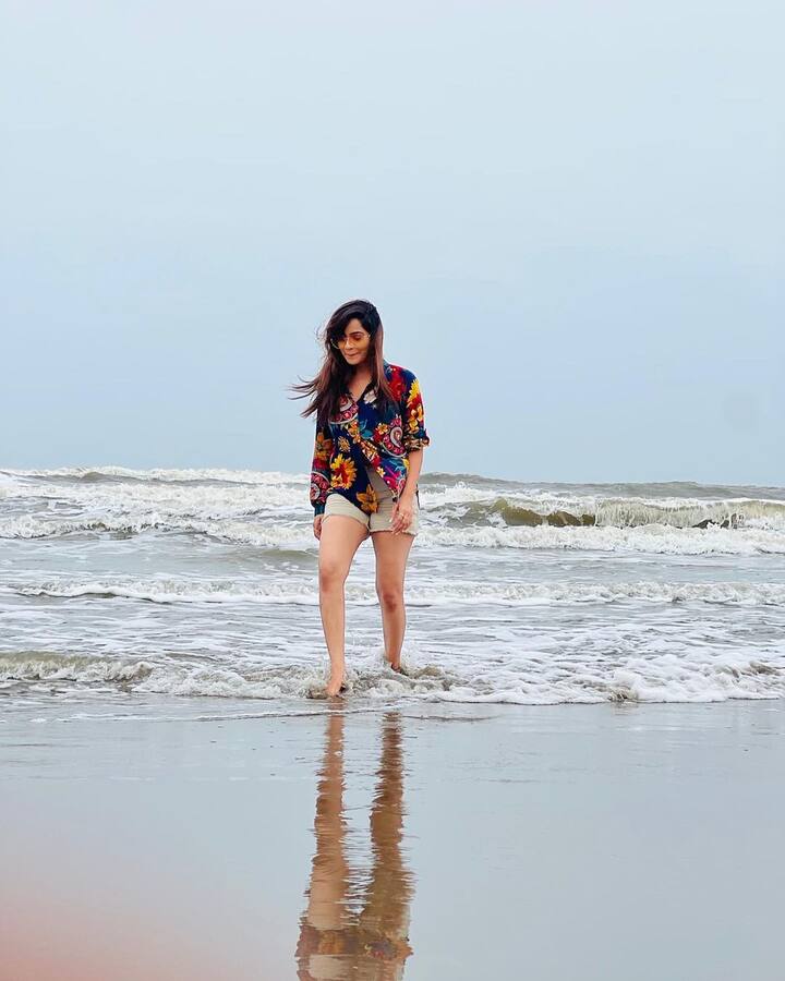 కార్తిక దీపం సీరియల్ లో ఆమె పాత్ర ముగిసిపోయినప్పటికీ తెలుగు ప్రేక్షకులకు ఎప్పటికీ గుర్తుంటుంది. -Image credit: ShobhaShetty/Instagram