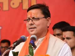 Uttarakhand News: CM पुष्कर सिंह धामी के हेलिकॉप्टर की हुई इमरजेंसी लैंडिंग, पंतनगर एयरपोर्ट पर उतरा विमान
