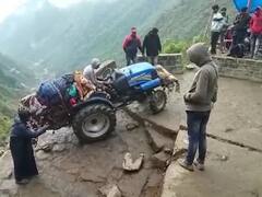 Kedarnath Yatra: केदारनाथ की दुर्गम चढ़ाई पर खतरनाक तरीके से चढ़ता दिखा ट्रैक्टर, लोगों ने उठाए प्रशासन पर सवाल