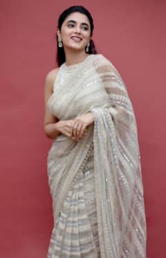 Actress Priyanka Mohan: மெழுகு டால்லு நீ அழகு ஸ்கூல்லு.. நடிகை ப்ரியங்கா மோகன் லேட்டஸ்ட் க்ளிக்ஸ் !