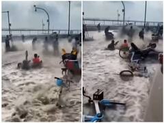 Watch: समुद्र की लहरों के साथ सेल्फी लेना लोगों को पड़ा भारी, अगले ही पल बदल गया पूरा सीन