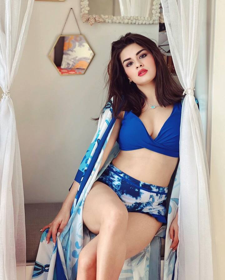 अवनीत कौर सोशल मीडिया पर हमेशा एक्टिव रहती हैं और आएदिन अपनी नई-नई फोटो और वीडियो इंस्टाग्राम पर शेयर करती रहती हैं.