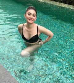 Shefali Jariwala ਨੇ ਬਲੈਕ ਬਿਕਨੀ 'ਚ ਢਾਹਿਆ ਕਹਿਰ, ਤਸਵੀਰਾਂ ਦੇਖ ਮਚਲ ਉਠੇ ਫ਼ੈਨਜ !
