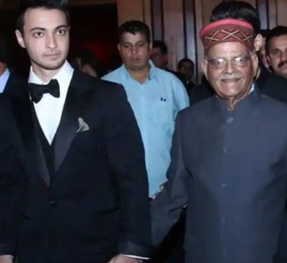 RIP: ayush sharma grandfather pandit sukhram sharma passed away Salman Khan के जीजा आयुष शर्मा के दादा का देहांत, पोस्ट शेयर कर दी जानकारी