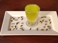 Summer Recipe: इस सीजन घर पर बनाएं इलायची शरबत, नोट करें इसकी आसान रेसिपी