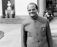 Former Union Minister And Veteran Congress Leader Pandit Sukh Ram Passes Away At 94