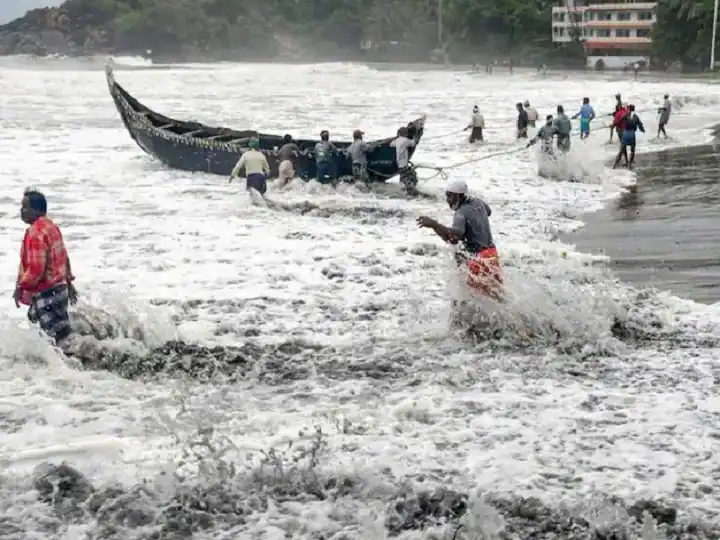 Cyclone Asani effects in Andhra Pradesh, Odisha, Tamil Nadu Cyclone Asani:  ਚੱਕਰਵਾਤੀ ਤੂਫਾਨ 'ਆਸਾਨੀ' ਦਾ ਦਿਖਣ ਲੱਗਿਆ ਅਸਰ , ਅਲਰਟ 'ਤੇ ਇਹ ਰਾਜ