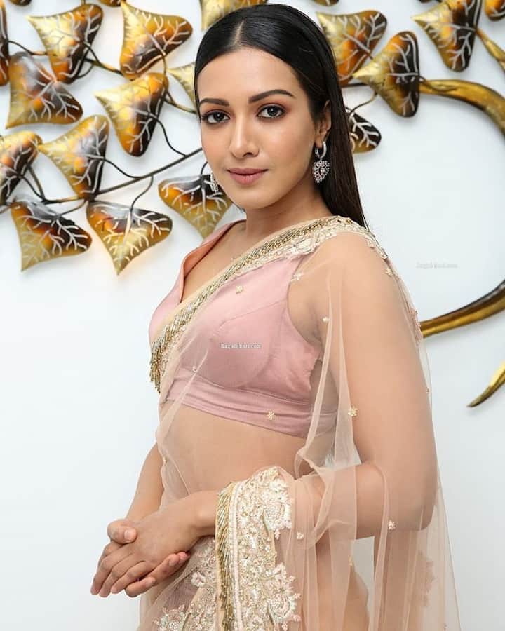 பிரபல நடிகை கேத்ரின் தெரசா