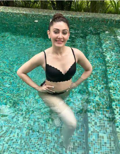 ਉਹ ਅਕਸਰ ਆਪਣੀਆਂ ਖੁਸ਼ਹਾਲ ਤਸਵੀਰਾਂ ਨਾਲ ਫ਼ੈਨਜ ਦਾ ਦਿਲ ਜਿੱਤ ਲੈਂਦੀ ਹੈ।