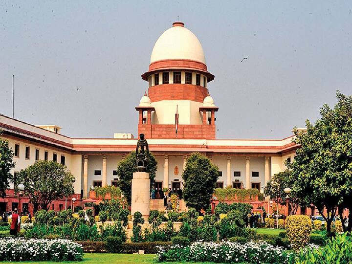 Sedition Law: SC says till the exercise of re-examination is complete no case registered under Section 124A IPC Sedition Law: मोठी बातमी! राजद्रोहाचं कलम तूर्तास स्थगित; सुप्रीम कोर्टाचे आदेश