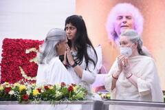 Pandit Shiv Kumar Sharma Funeral: পণ্ডিত শিবকুমার শর্মাকে শেষ শ্রদ্ধাজ্ঞাপন অমিতাভ-জয়া বচ্চনের