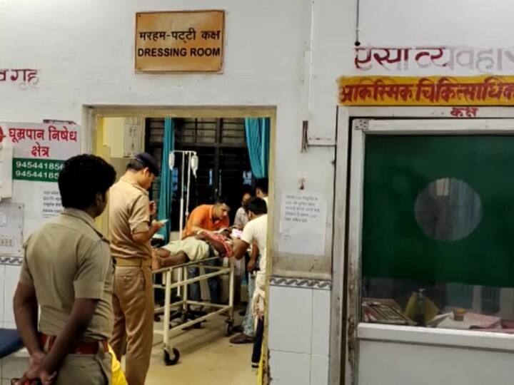 Kaushambi Crime fight between two parties in Kaushambi One injured, police case ANN Kaushambi Crime: कौशांबी में जमीनी विवाद को लेकर दो पक्षों में जमकर मारपीट, फायरिंग में एक घायल