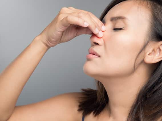 Nose Bleeding : गर्मी में नाक से निकल सकता है खून, इन देसी उपाय से करें समस्या करें दूर Nose Bleeding : गर्मी में नाक से निकल सकता है खून, इन देसी उपाय से करें समस्या करें दूर