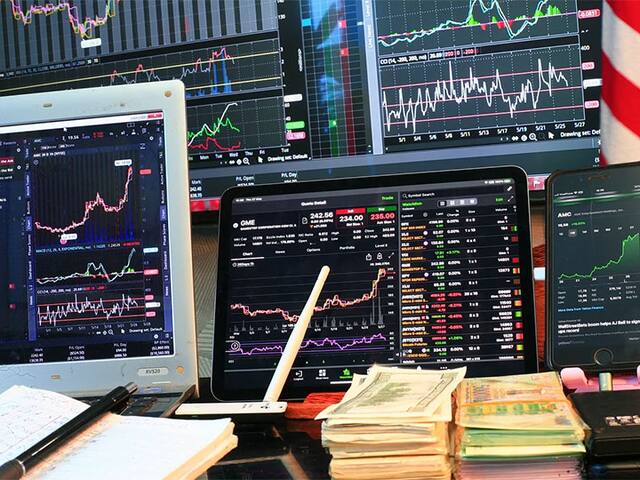 Stock Market News: ప్రెజర్‌.. ప్రెజర్‌! సెల్లింగ్‌ ప్రెజర్‌తో స్టాక్‌ మార్కెట్లు విలవిల! సెన్సెక్స్‌, నిఫ్టీ భారీగా డౌన్‌