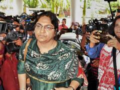 Pooja Singhal Arrested: मनी लॉन्ड्रिंग केस में झारखंड की खनन सचिव पूजा सिंघल को ED ने किया गिरफ्तार