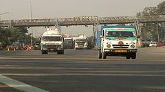 Ghaziabad News: गाजियाबाद निवासियों को लग सकता है झटका, हिंडन एलिवेटेड रोड पर टोल वसूलने की योजना