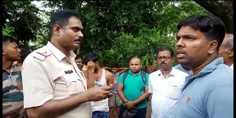 One of the arrests, alleging fraud in the name of making Swasthasathi Card East Midnapore: স্বাস্থ্যসাথী কার্ড তৈরির নামে প্রতারণার অভিযোগ, গ্রেফতার এক