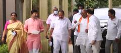AP BJP Leaders Meet Governor: రాష్ట్రంలోని శాంతిభద్రతలపై ఫిర్యాదు చేసిన బీజేపీ నాయకులు | ABP Desam