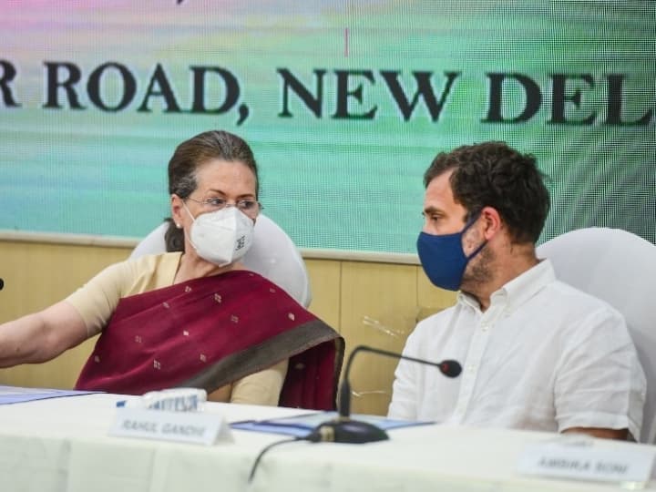 Congress Chintan Shivir 2022 Congress prepare for for big changes in party chintin shivir in udaipur ann Congress Chintan Shivir 2022: करो या मरो की स्थिति में फंसी कांग्रेस में हो सकते हैं ये बड़े बदलाव, पढ़ें- चिंतन शिविर का ब्लू प्रिंट