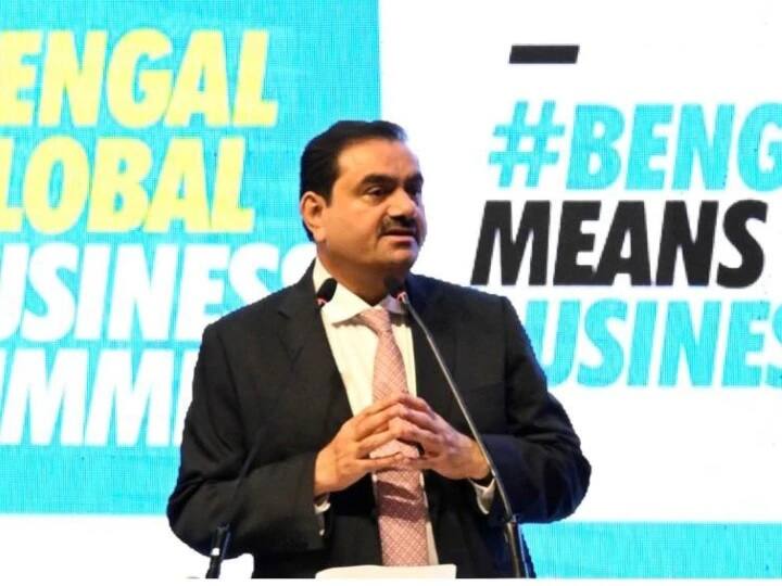 अडाणी समूह सूचीबद्ध 7 कंपनियों की बाजार पूंजी 8 दिन में 2.15 लाख करोड़ रुपये घट गई. 28 अप्रैल को यह 17.08 लाख करोड़ थी.