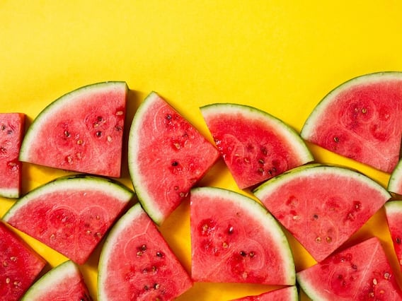 Watermelon for Skin: सेहत ही नहीं स्किन पर भी चमक लाता है तरबूज, इन तरीकों से करें इस्तेमाल Watermelon for Skin: सेहत ही नहीं स्किन पर भी चमक लाता है तरबूज, इन तरीकों से करें इस्तेमाल