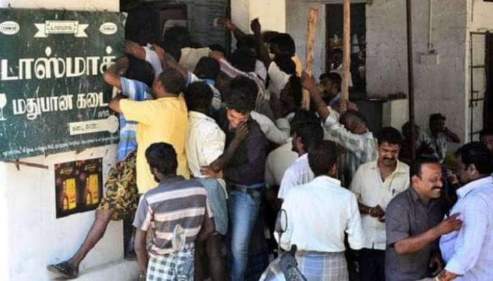 Madurai: டாஸ்மாக் ஊழியர்கள் 4 பேர் பணியிடை நீக்கம் - மாவட்ட ஆட்சியர் நடவடிக்கைக்கு காரணம் என்ன?