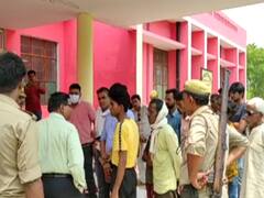 Hardoi News: सदुल्लीपुर धर्मकांटे के पास तेज रफ्तार डंपर ने मारी टेम्पो में टक्कर, 3 की मौत, 9 लोग घायल