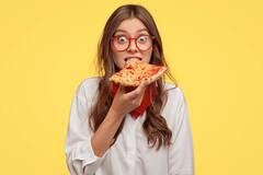 Tips for Depression : क्या आपको भी फील हो रहा है डिप्रेशन? तो भूलकर भी न करें ये काम