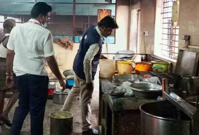 After Keralas shawarma death, 18 hotels raided in pudhukottai புதுக்கோட்டையில் அதிர்ச்சி! அசைவ ஓட்டலில் 25கிலோ கெட்டுப்போன இறைச்சி! அதிகாரிகள் தீவிர சோதனை!
