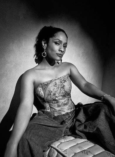 हाल ही में मसाबा ने बताया कि असल में मॉडर्न बनने का मतलब क्या होता है और उनकी मम्मी नीना गुप्ता के मॉर्डन होने के क्या मायने थे.