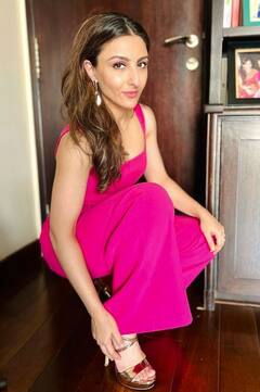 Soha Ali Khan Photos: ਗੁਲਾਬੀ ਡਰੈੱਸ 'ਚ ਸੋਹਾ ਅਲੀ ਖਾਨ ਦਾ ਸ਼ਾਨਦਾਰ ਲੁੱਕ