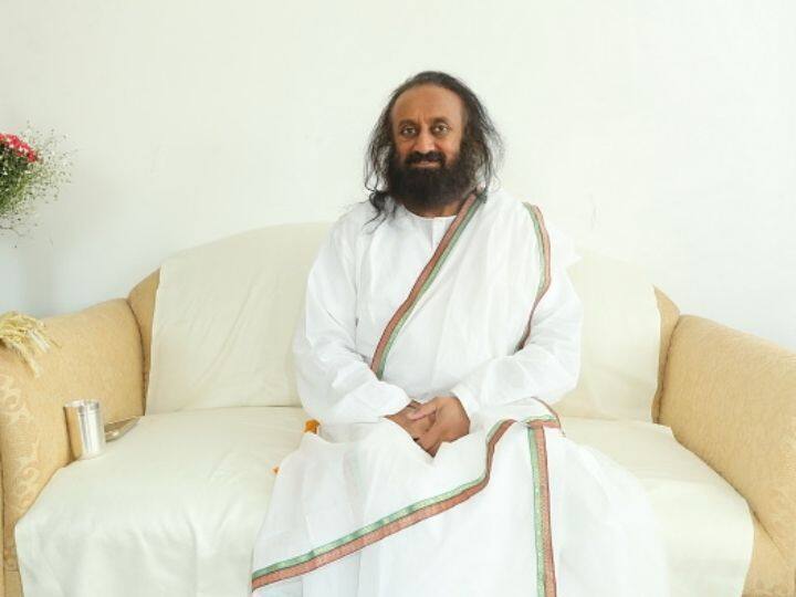 Lack Of Strong Central Opposition Makes Country Appear Autocratic Sri Sri Ravi Shankar Lack Of Strong Central Opposition Makes Country Appear Autocratic: Sri Sri Ravi Shankar