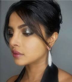 Photos : ਸਮਰ ਵੇਡਿੰਗ ਲਈ Priyanka Chopra ਦੇ ਆਈ ਮੈਕਅੱਪ ਲੁੱਕ ਕਰੋ ਕਾਪੀ, ਅਦਾਕਾਰਾ ਤੋਂ ਲਵੋ ਐਸਪੀਰੇਸ਼ਨ