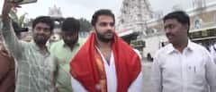 Vishwak Sen Tirumala Darshan| వివాదాల నుంచి బయటపడినందుకా..!|ABP Desam