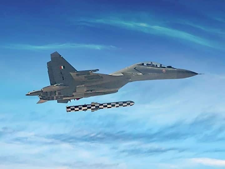 India Successfully Test-Fires Extended Range Version Of BrahMos Supersonic Cruise Missile India Successfully Test-Fires Extended Range Version Of BrahMos Supersonic Cruise Missile