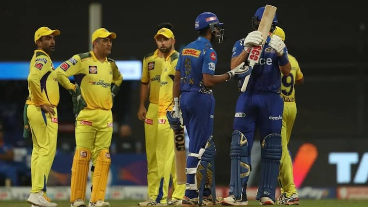 MI vs CSK ipl 2022 mumbai indians beat chennai super kings by 5 wickets MI vs CSK: મુંબઈએ ચેન્નાઈને 5 વિકટથી હરાવ્યું, CSK પ્લેઓફની રેસમાંથી બહાર થયું