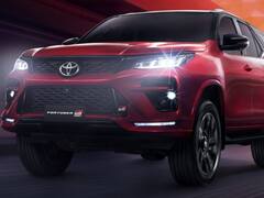 Toyota Fortuner: आने वाली है नई टोयोटा फॉर्च्युनर, स्पोर्टी लुक और इन फीचर्स के साथ होगा दमदार पावर