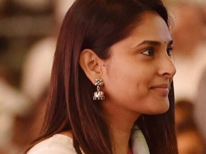 'I Did not Run Away With Rs 8 Crore': Ex-Congress MP Divya Spandana Urges Party To Clear Her Name 'I Didn't Run Away With Rs 8-Cr': Ex-Congress MP Divya Spandana Urges Party To Clear Her Name