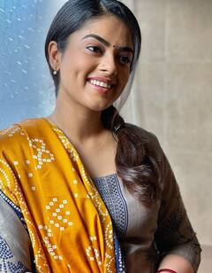 Actress SiddiIdnani:கண்ணெல்லாம் நீயேதான் நிற்கின்றாய்.. நடிகை சித்தி இத்நானி லேட்டஸ்ட் க்ளிக்ஸ் !