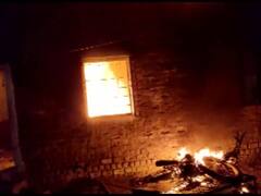 MP News: राजगढ़ में दो समुदायों के बीच हिंसक झड़प, आगजनी और पथराव में पुलिस प्रशासन की गाड़ियों समेत कई वाहनों में तोड़फोड़