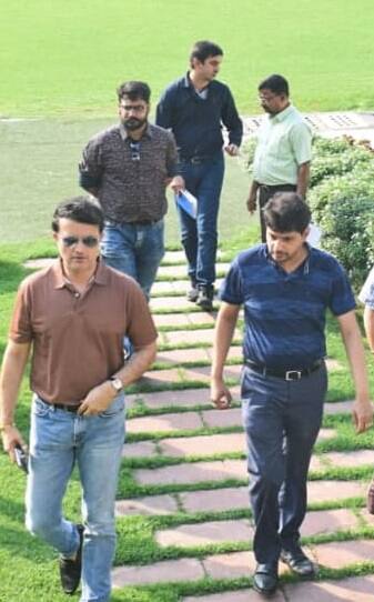 ইডেনে সৌরভ, কত হচ্ছে আইপিএল প্লে অফের টিকিটের দাম?