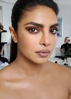 Photos : ਸਮਰ ਵੇਡਿੰਗ ਲਈ Priyanka Chopra ਦੇ ਆਈ ਮੈਕਅੱਪ ਲੁੱਕ ਕਰੋ ਕਾਪੀ, ਅਦਾਕਾਰਾ ਤੋਂ ਲਵੋ ਐਸਪੀਰੇਸ਼ਨ