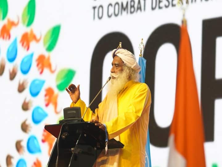 Sadhguru suggests 3 pronged strategy to save soil COP 15 Sadhguru: மண்ணைக் காக்க மூன்று ஸ்டேடர்ஜிக்கள்.. COP 15 மாநாட்டில் சமர்பித்த சத்குரு.. முழுவிவரம் உள்ளே..!