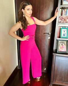 Soha Ali Khan Photos:  नैन गुलाबी चैन गुलाबी, पटौदियों की लाडली गुलाबी लिबास पहने लग रही बेहद प्यारी