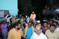 PHOTO : माजी राज्यमंत्री गुलाबराव गावंडे पत्नीसोबत दुसऱ्यांदा 'बोहल्यावर'