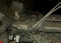 Amritsar 'ਚ ਡਿੱਗੀ ਤਿੰਨ ਮੰਜ਼ਿਲਾ ਇਮਾਰਤ, ਜਾਨੀ ਨੁਕਸਾਨ ਤੋਂ ਹੋਇਆ ਬਚਾਅ