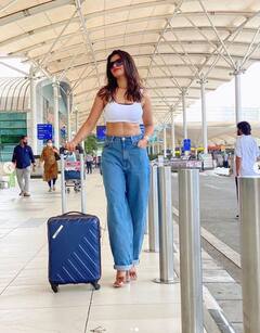 Prachi Singh Airport Look: प्राची सिंह ने एयरपोर्ट लुक से फैंस को बनाया दीवाना, ब्लू जींस और व्हाइट टॉप में लगीं बला की खूबसूरत