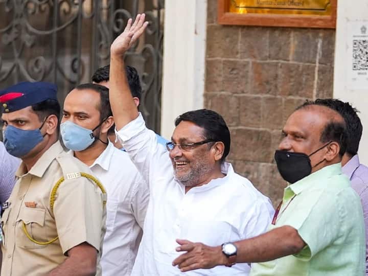 Nawab Malik news Mumbai Sessions Court granted temporary relief to Nawab Malik and allowed him to undergo treatment in a private hospital Nawab Malik : नवाब मलिकांना मुंबई सत्र न्यायालयाचा तात्पुरता दिलासा, खासगी रुग्णालयात उपचार करण्याची परवानगी